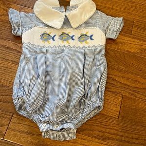 3m Shrimp and Grits Kids bubble smocked fish